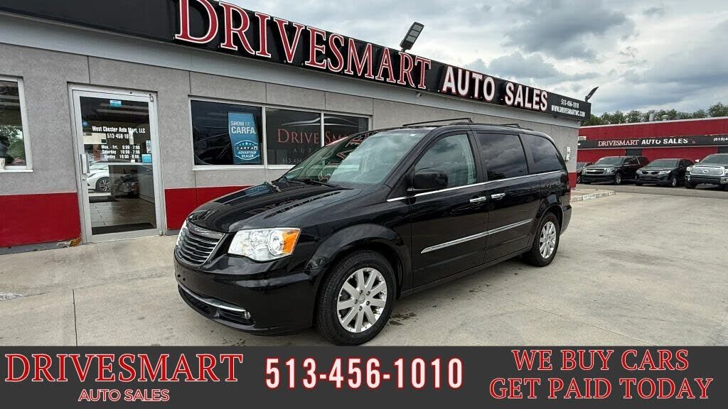 2015 CHRYSLER Town and Country