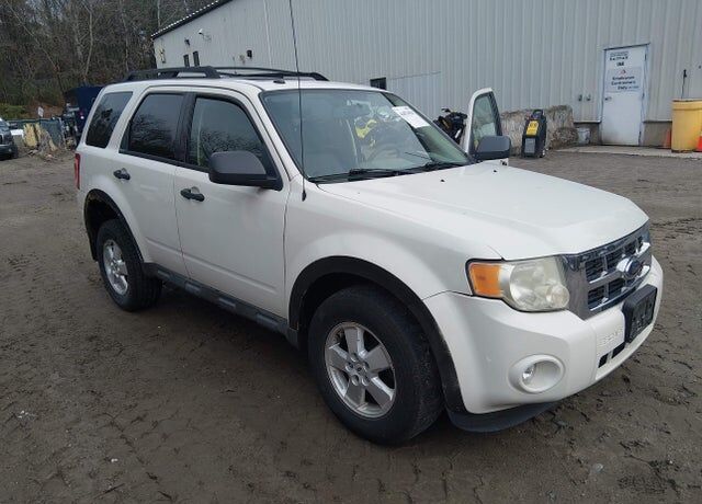 2009 FORD Escape