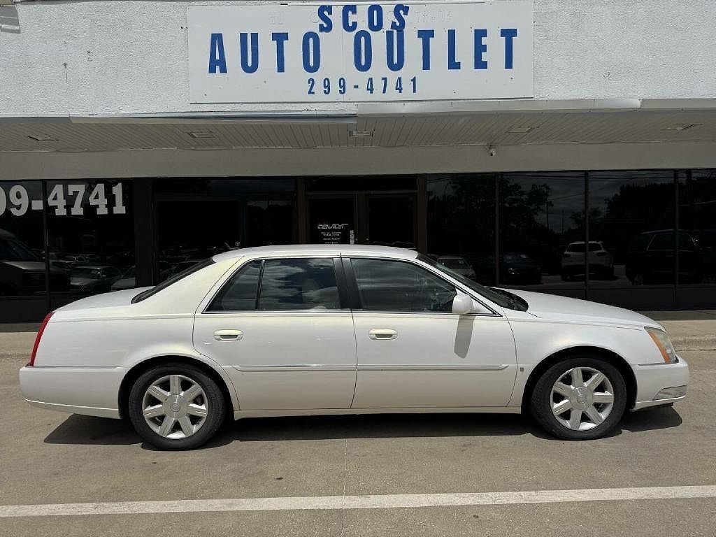 2006 CADILLAC DTS