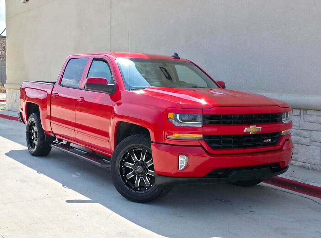 2018 CHEVROLET Silverado