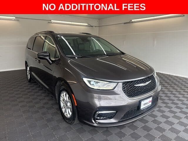 2022 CHRYSLER Pacifica