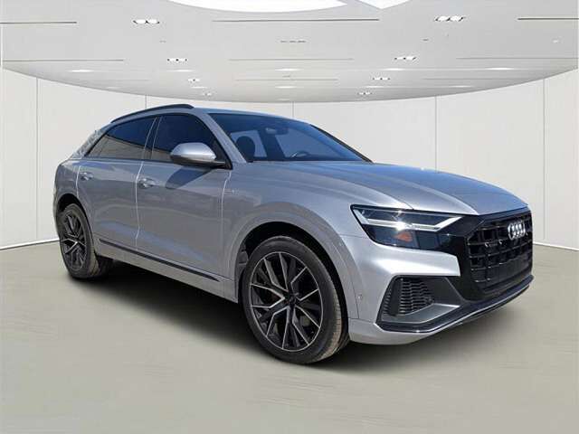 2020 AUDI Q8