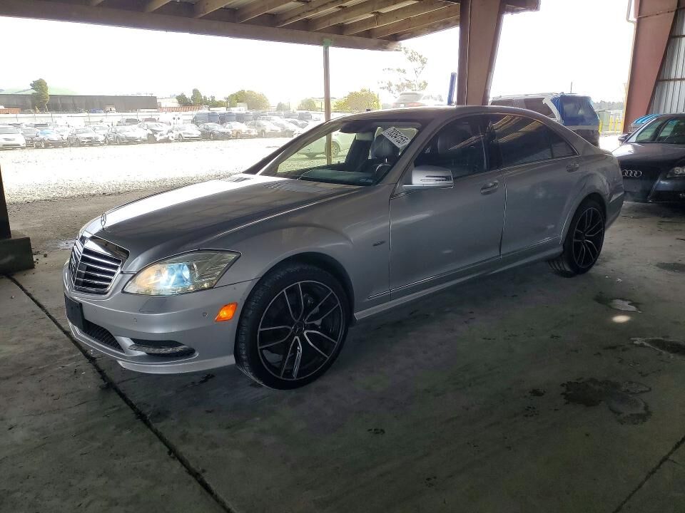 2012 MERCEDES-BENZ S-Class