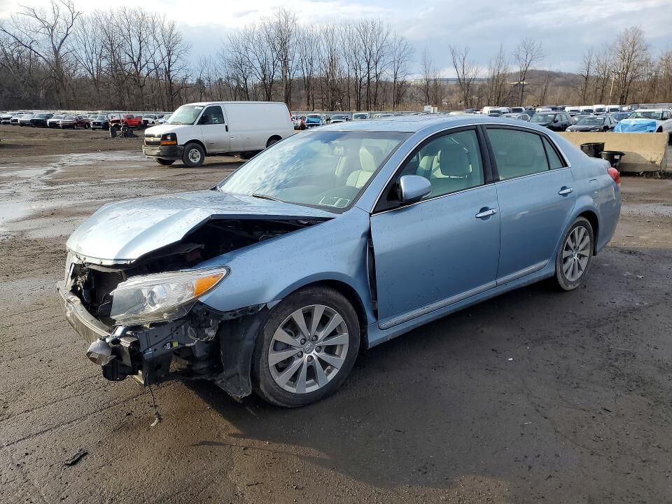 2012 TOYOTA Avalon