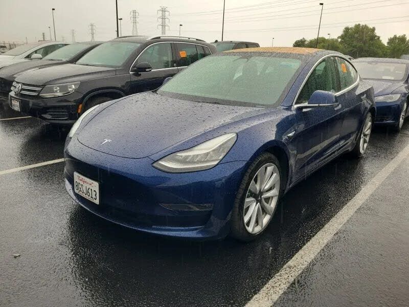 2018 TESLA Model 3