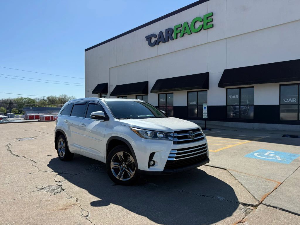 2019 TOYOTA Highlander