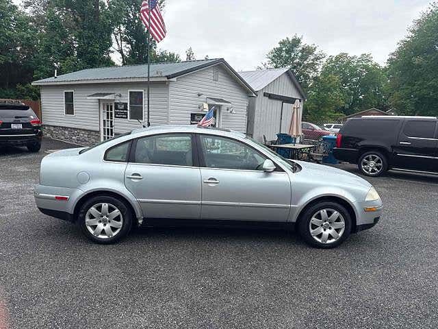 2005 VOLKSWAGEN Passat