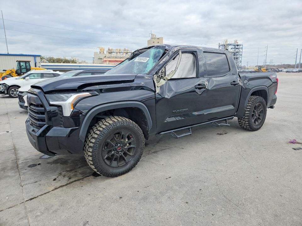 2023 TOYOTA Tundra