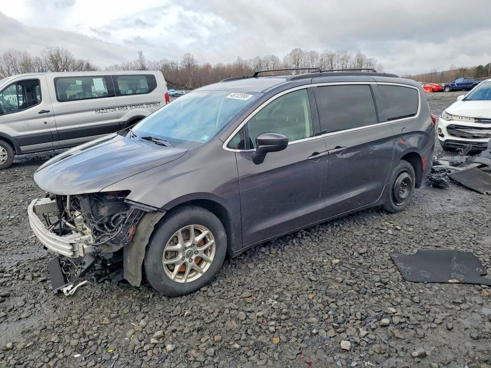 2021 CHRYSLER Voyager