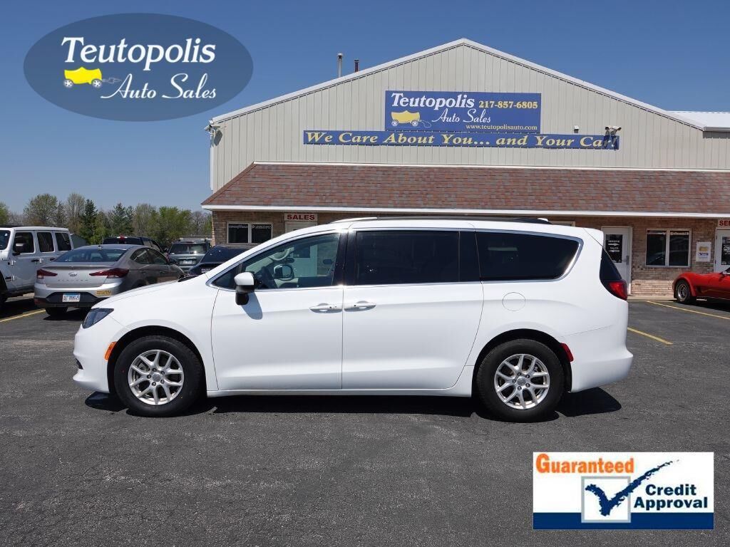 2020 CHRYSLER Voyager