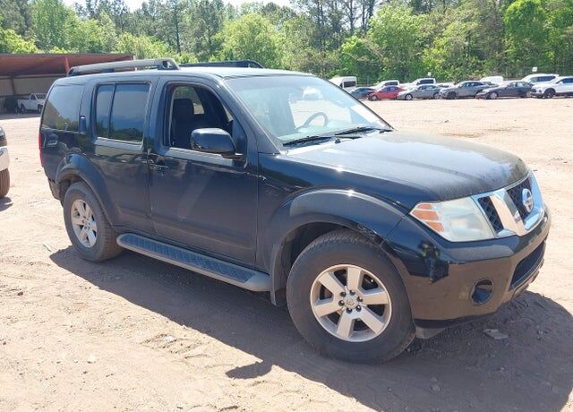 2011 NISSAN Pathfinder