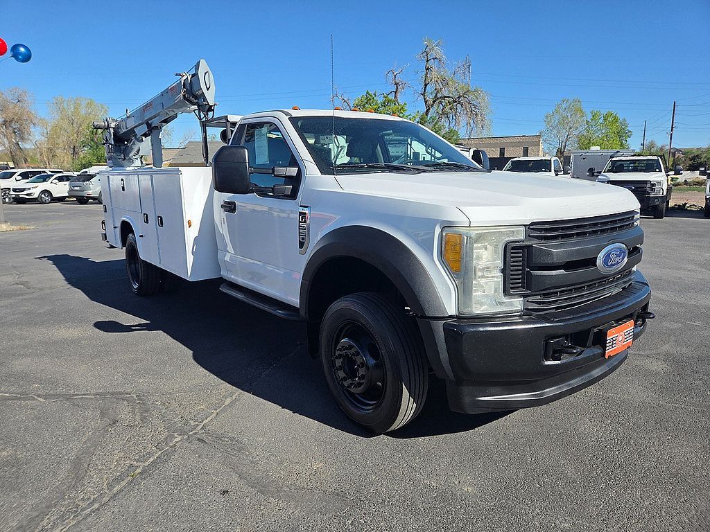 2017 FORD F-550