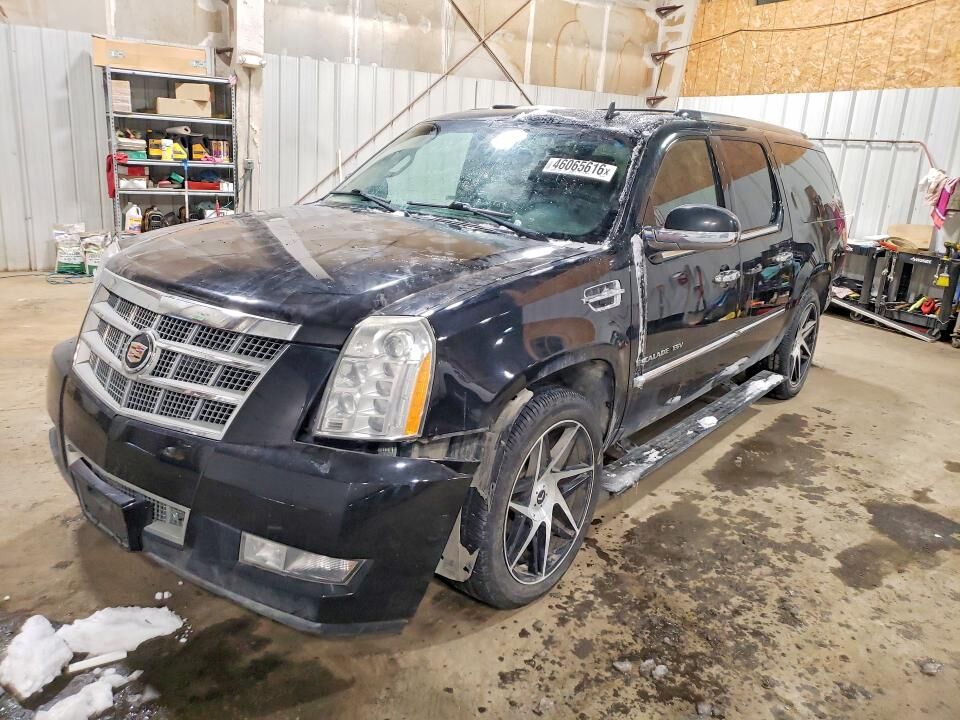 2013 CADILLAC Escalade