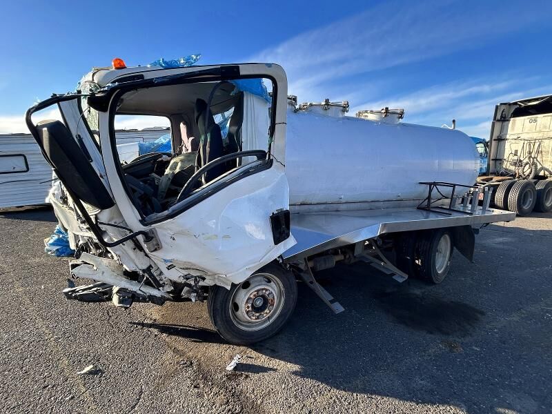 2015 ISUZU NPR/NPR-HD