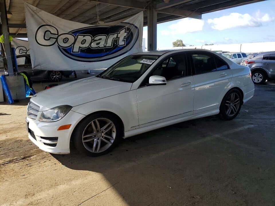 2012 MERCEDES-BENZ C-Class