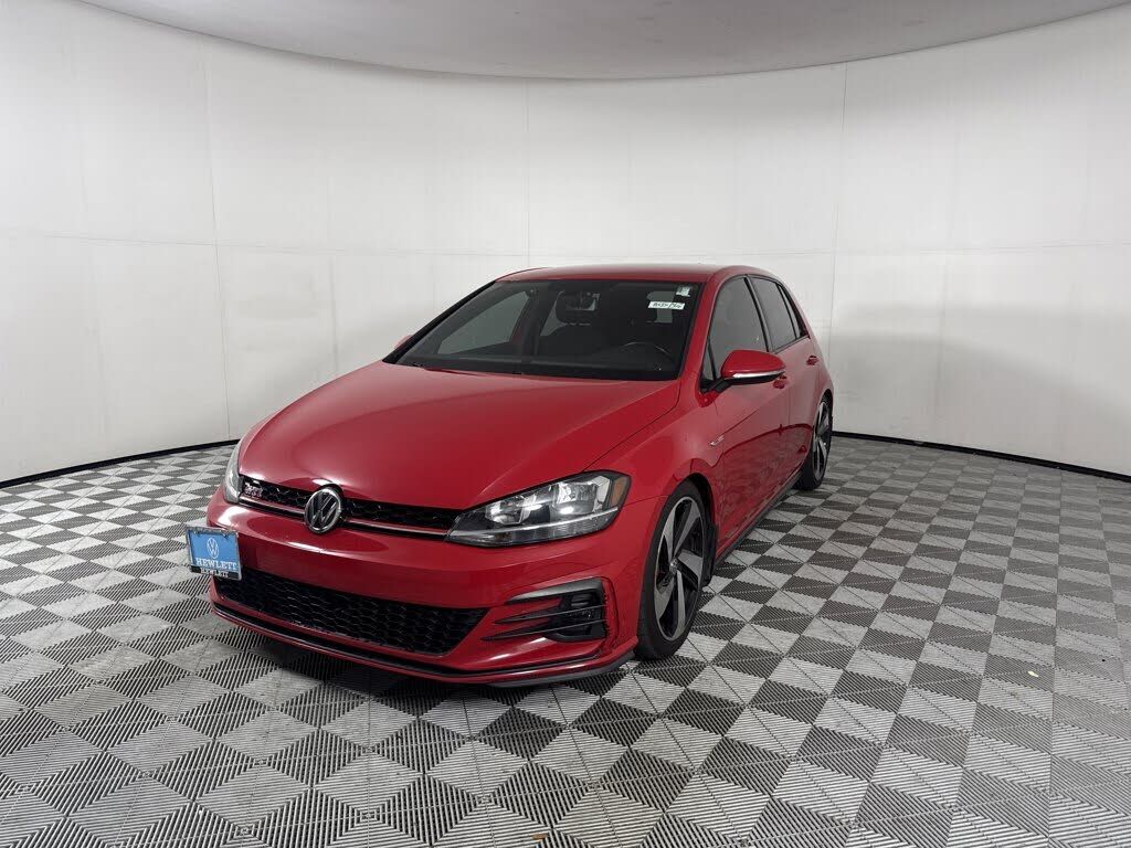 2019 VOLKSWAGEN Golf GTI
