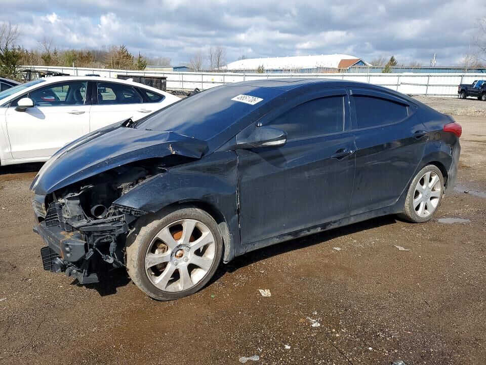 2013 HYUNDAI Elantra