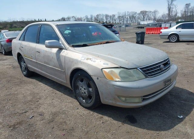 2003 TOYOTA Avalon