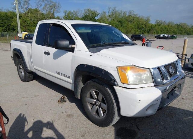 2011 NISSAN Titan
