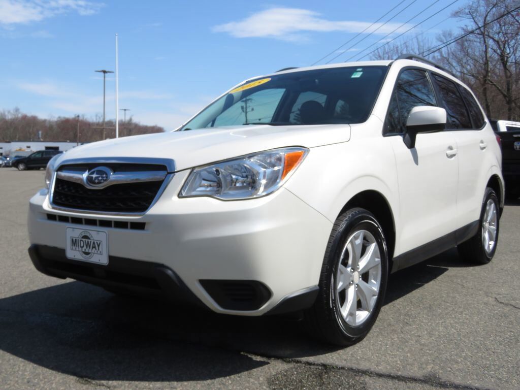 2015 SUBARU Forester