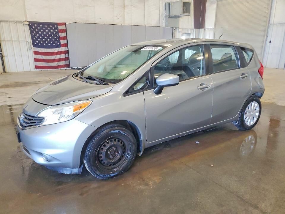 2015 NISSAN Versa