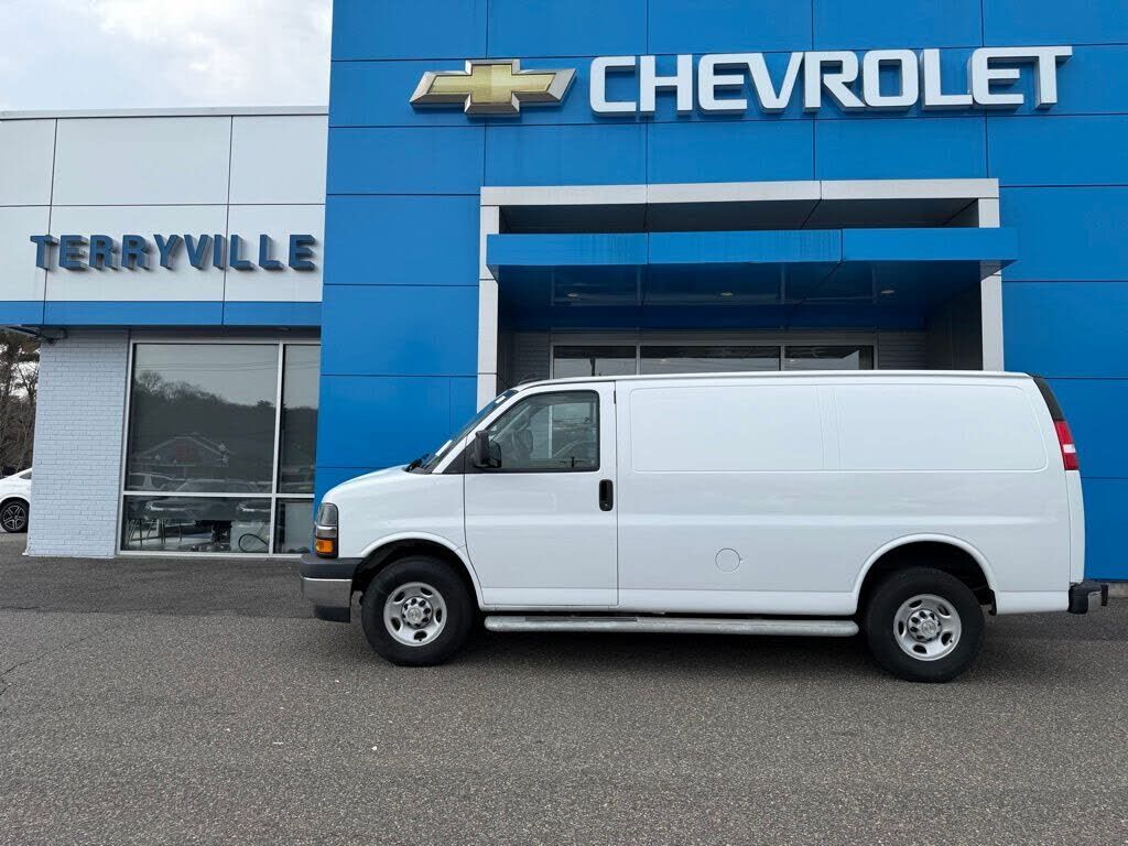 2024 CHEVROLET Express