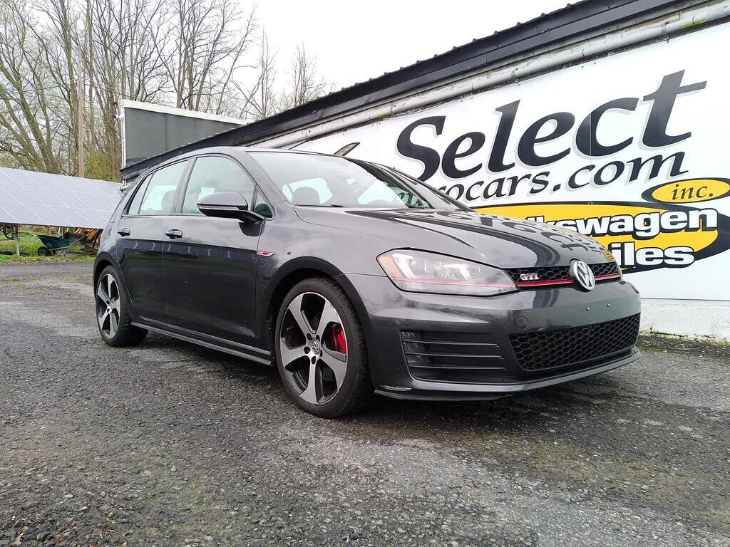 2016 VOLKSWAGEN Golf GTI