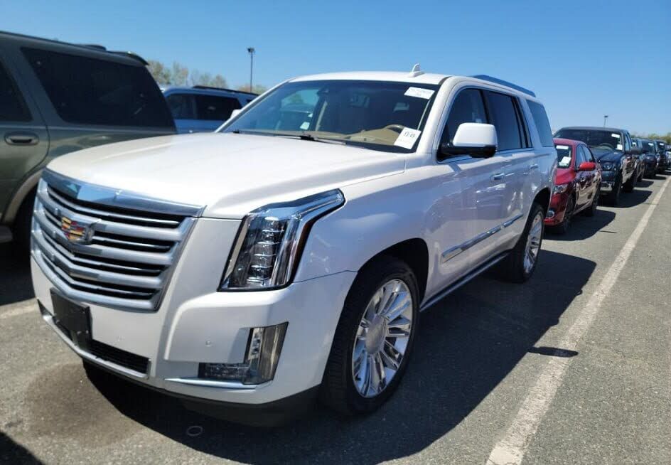 2016 CADILLAC Escalade