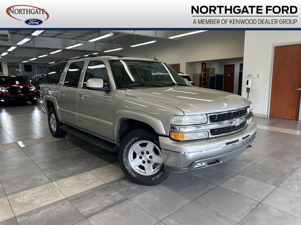 2004 CHEVROLET Suburban