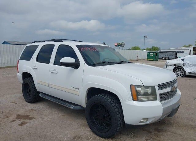 2011 CHEVROLET Tahoe