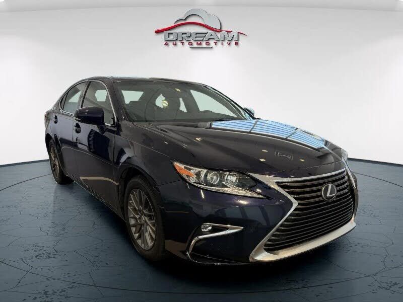 2018 LEXUS ES