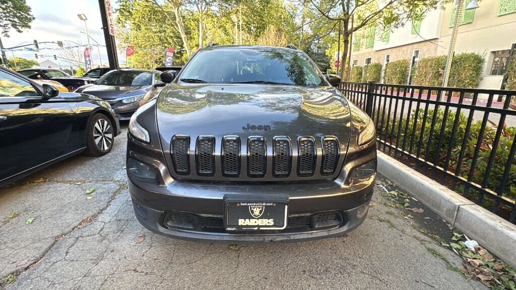 2018 JEEP Cherokee