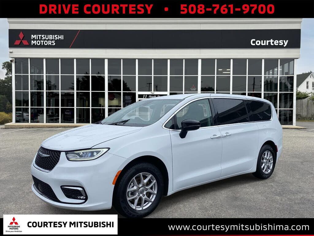 2024 CHRYSLER Pacifica