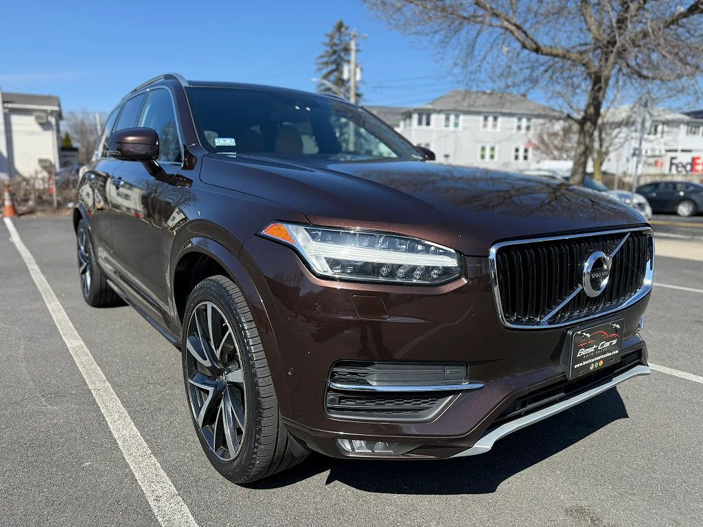 2018 VOLVO XC90