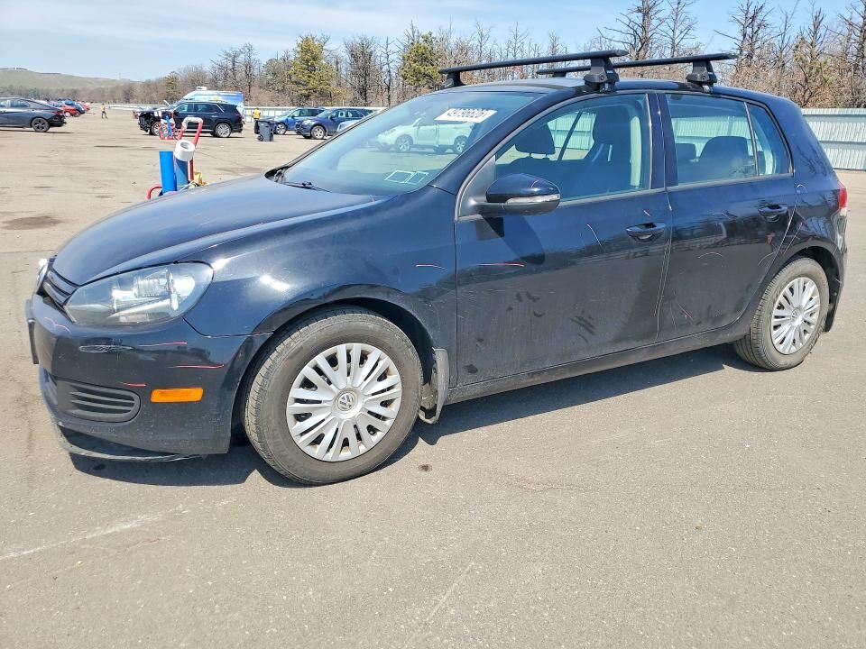 2014 VOLKSWAGEN Golf