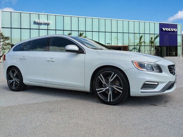 2018 VOLVO V60