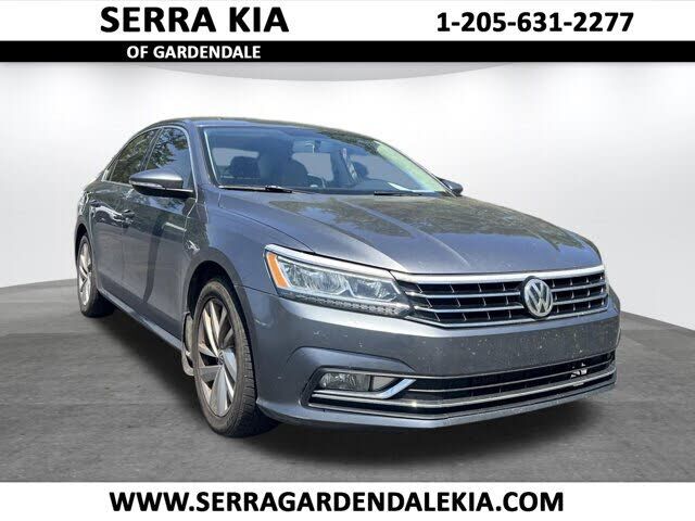 2018 VOLKSWAGEN Passat