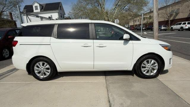 2015 KIA Sedona