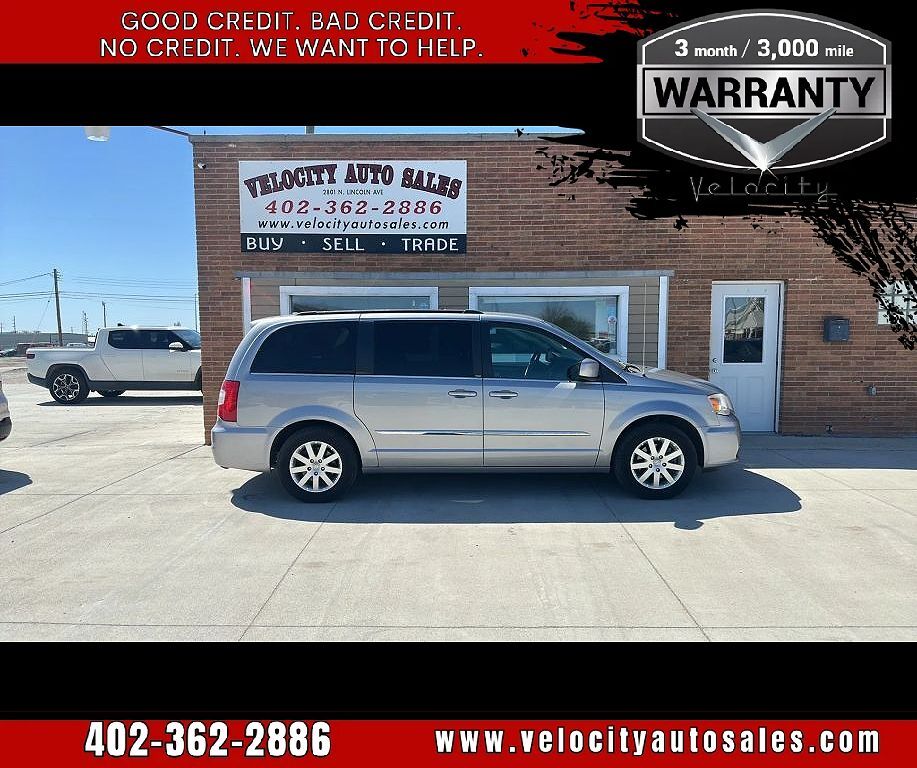 2014 CHRYSLER Town and Country