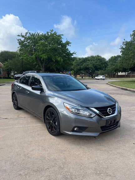 2017 NISSAN Altima