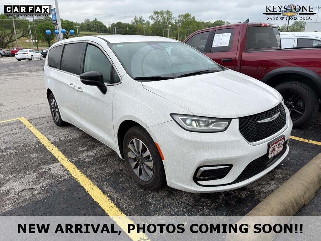 2024 CHRYSLER Pacifica