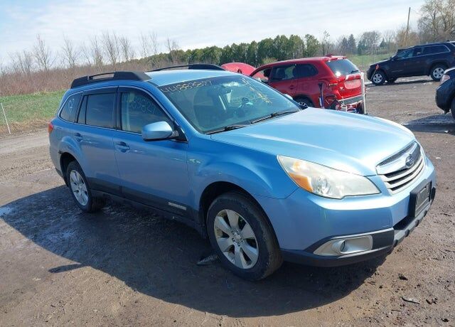 2012 SUBARU Outback