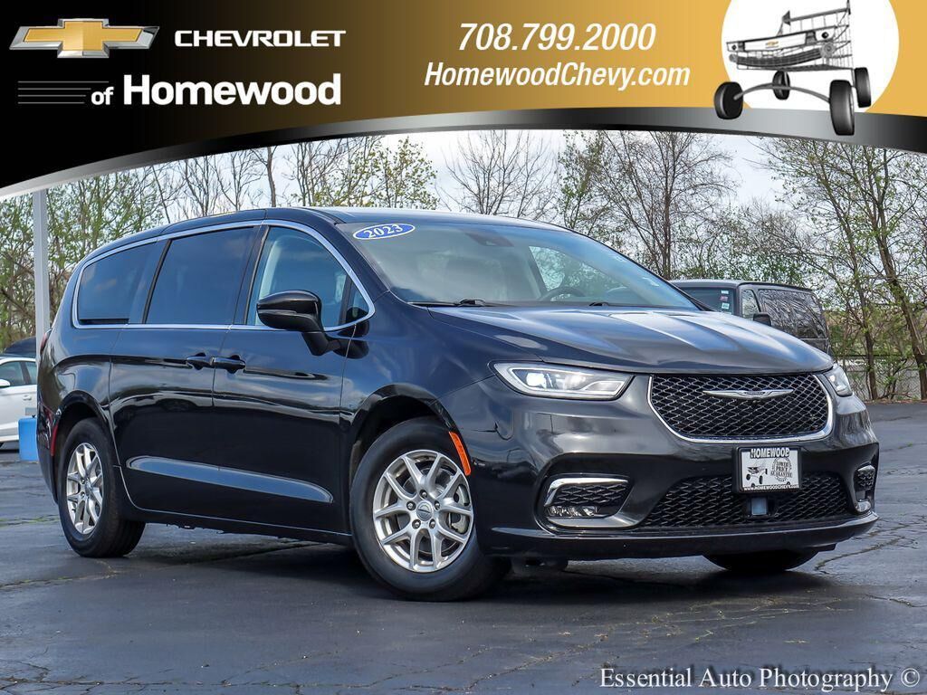 2023 CHRYSLER Pacifica