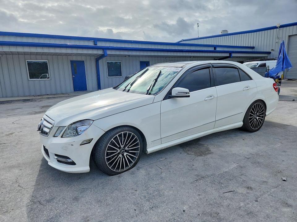 2013 MERCEDES-BENZ E-Class