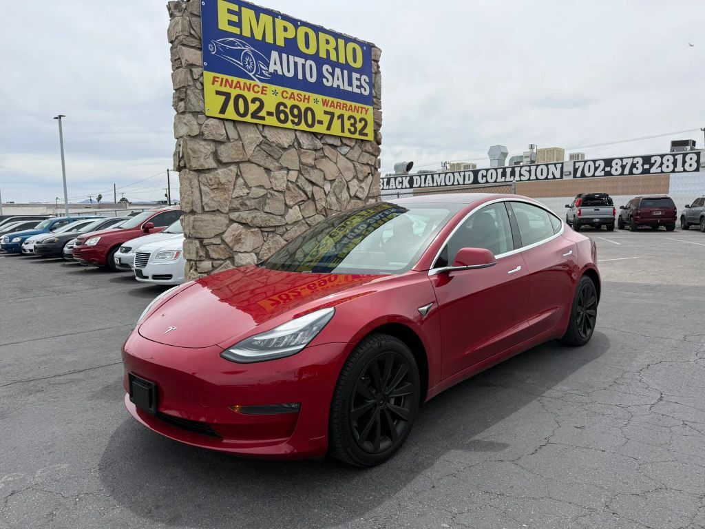 2018 TESLA Model 3