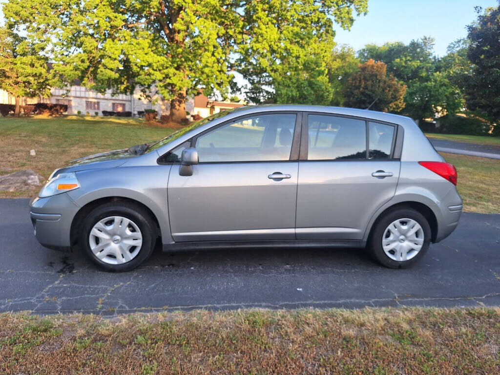 2012 NISSAN Versa