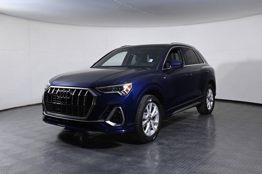 2023 AUDI Q3