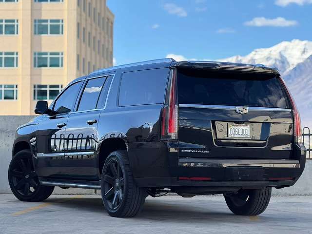 2018 CADILLAC Escalade ESV