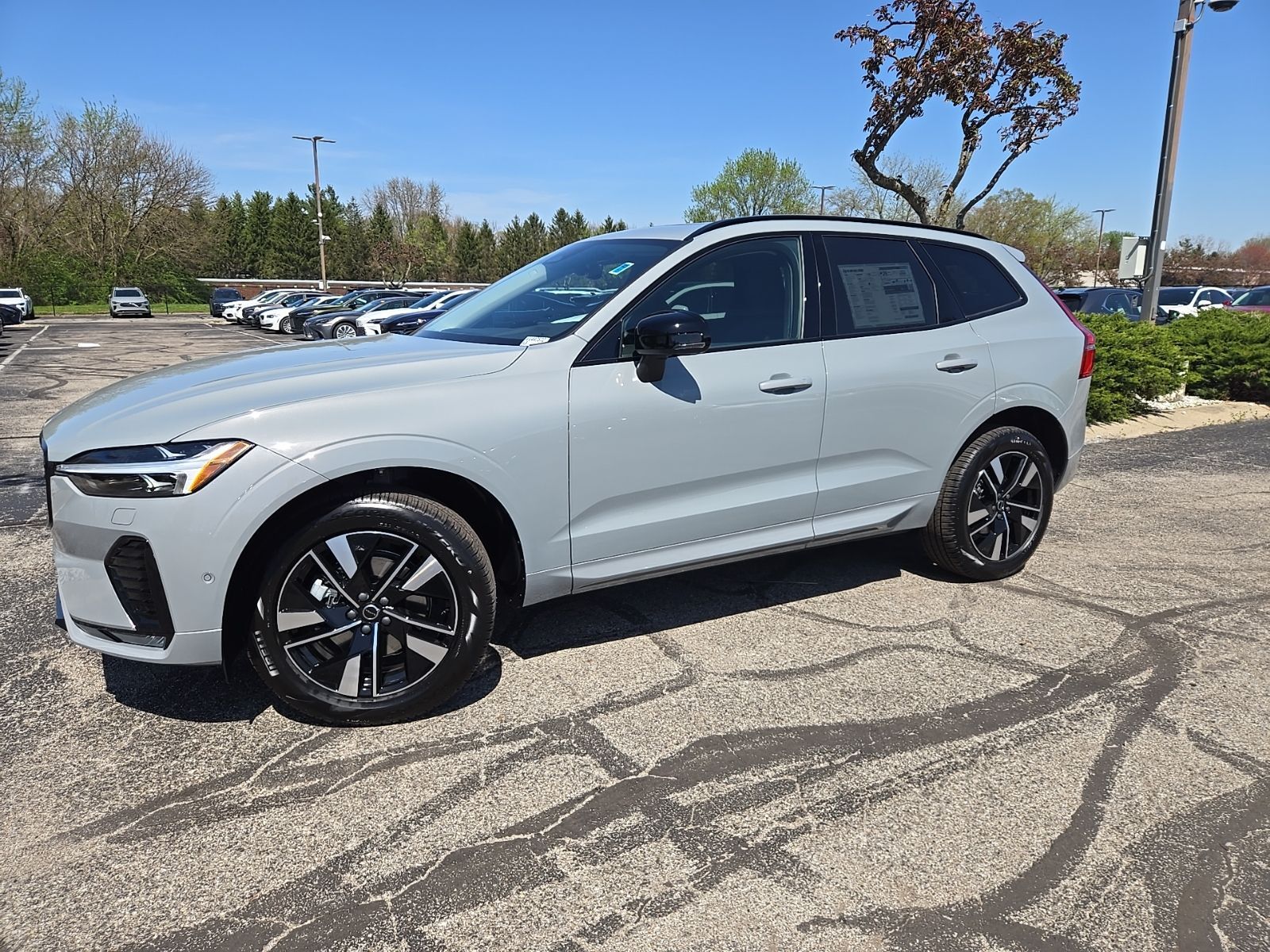 2026 VOLVO XC60