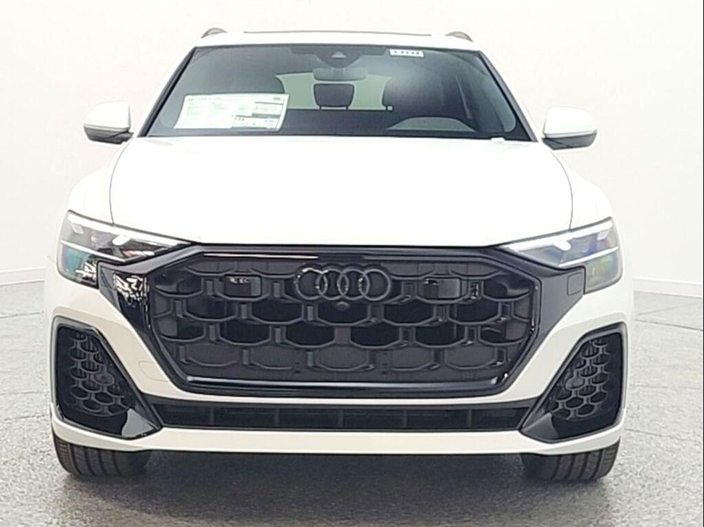 2026 Audi Q8